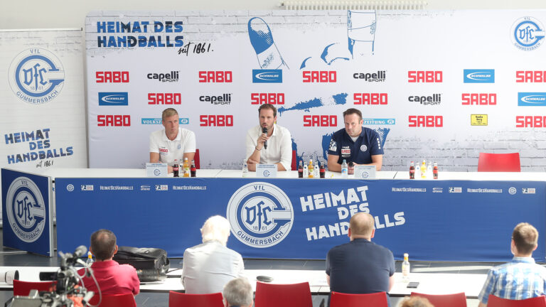 Erfolgreiches Trainingslager und neuer Dauerkartenrekord – VfL Gummersbach stellt Mannschaft der Saison 2022/23 vor