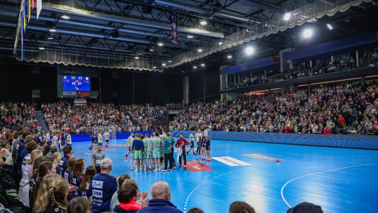 VfL schrammt trotz guter Leistung in Flensburg an Punkten vorbei und erwartet Hochkaräter in den Play-Offs