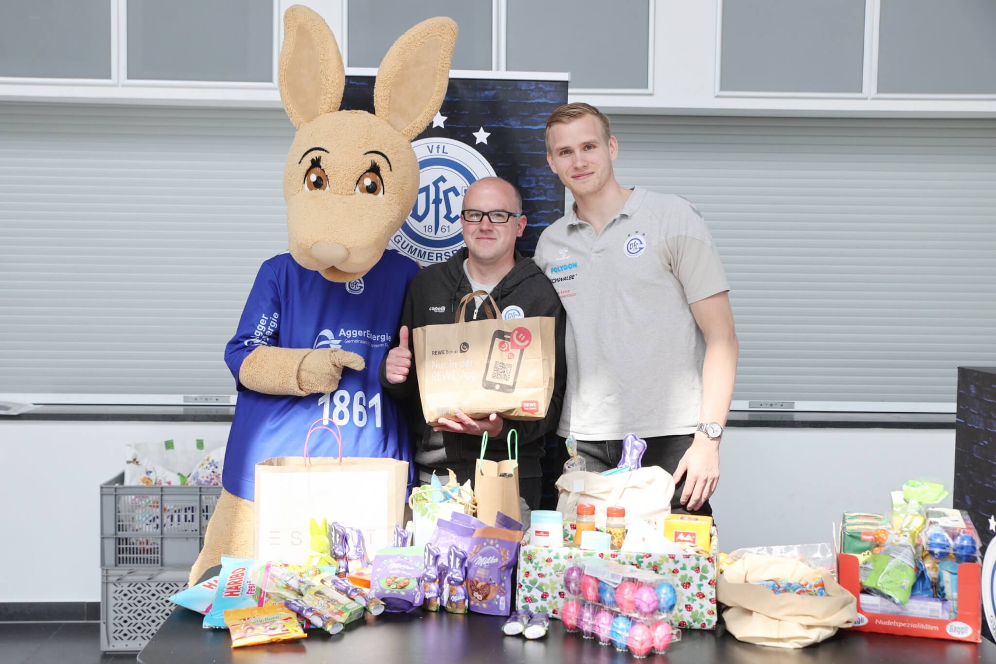 VfL Gummersbach sammelt für Oberbergische Tafel